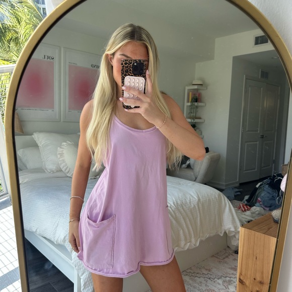 Light Purple Sleeveless Dress with Pocket - Picture 2 of 3